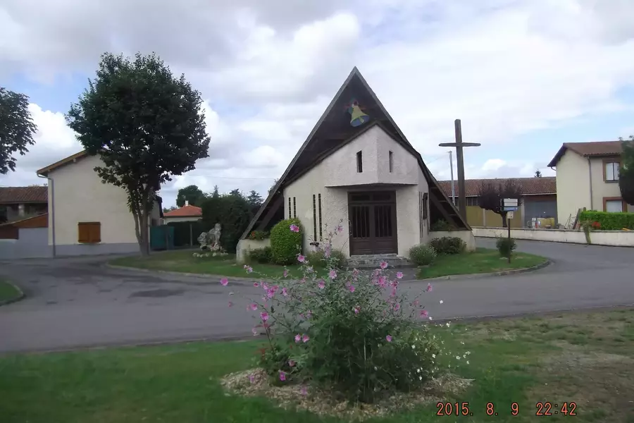 Chapelle Village Sainte-Anne